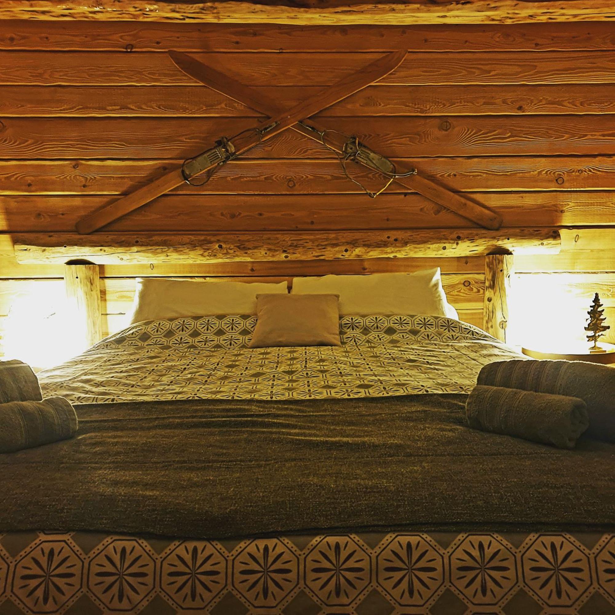 La Maison Basse Saint-Dalmas-le-Selvage Zimmer foto